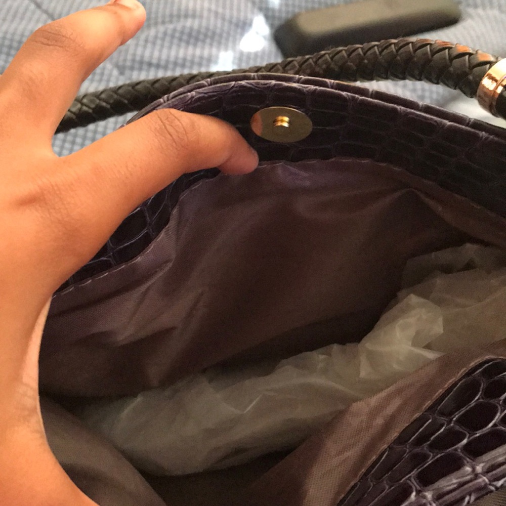 Pattern leather purse - Picture 5 of 6